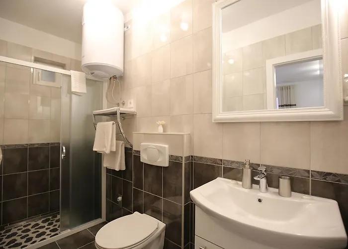 Laura * Ζαντάρ