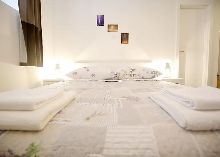 Laura * Ζαντάρ